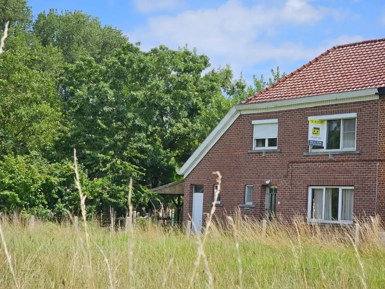 Hoofdfoto van de publicatie: Landelijk gelegen, te renoveren woning nabij de Watermolensite