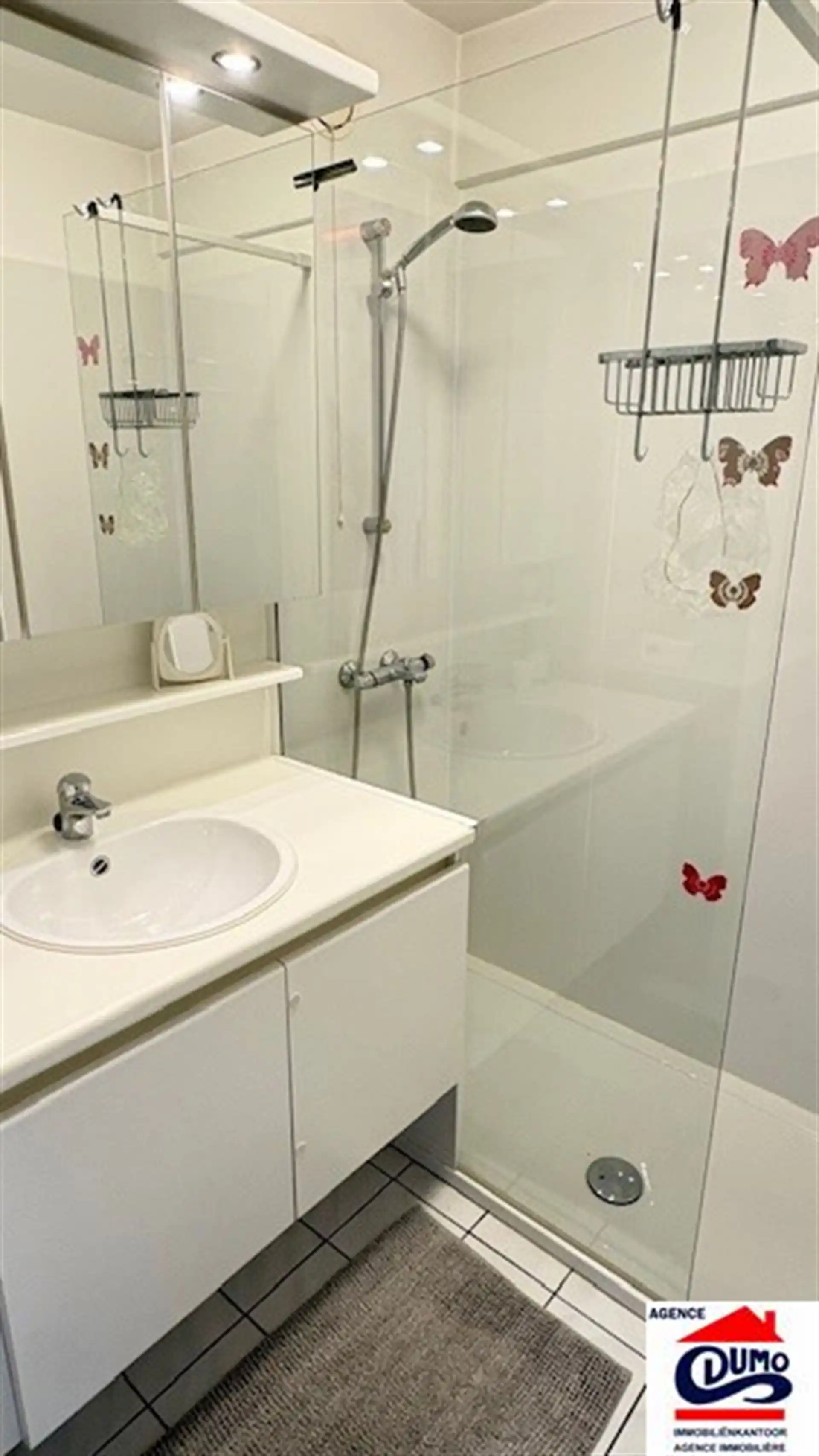 Instapklaar appartement met 2 slpk, lateraal zeezicht foto 14