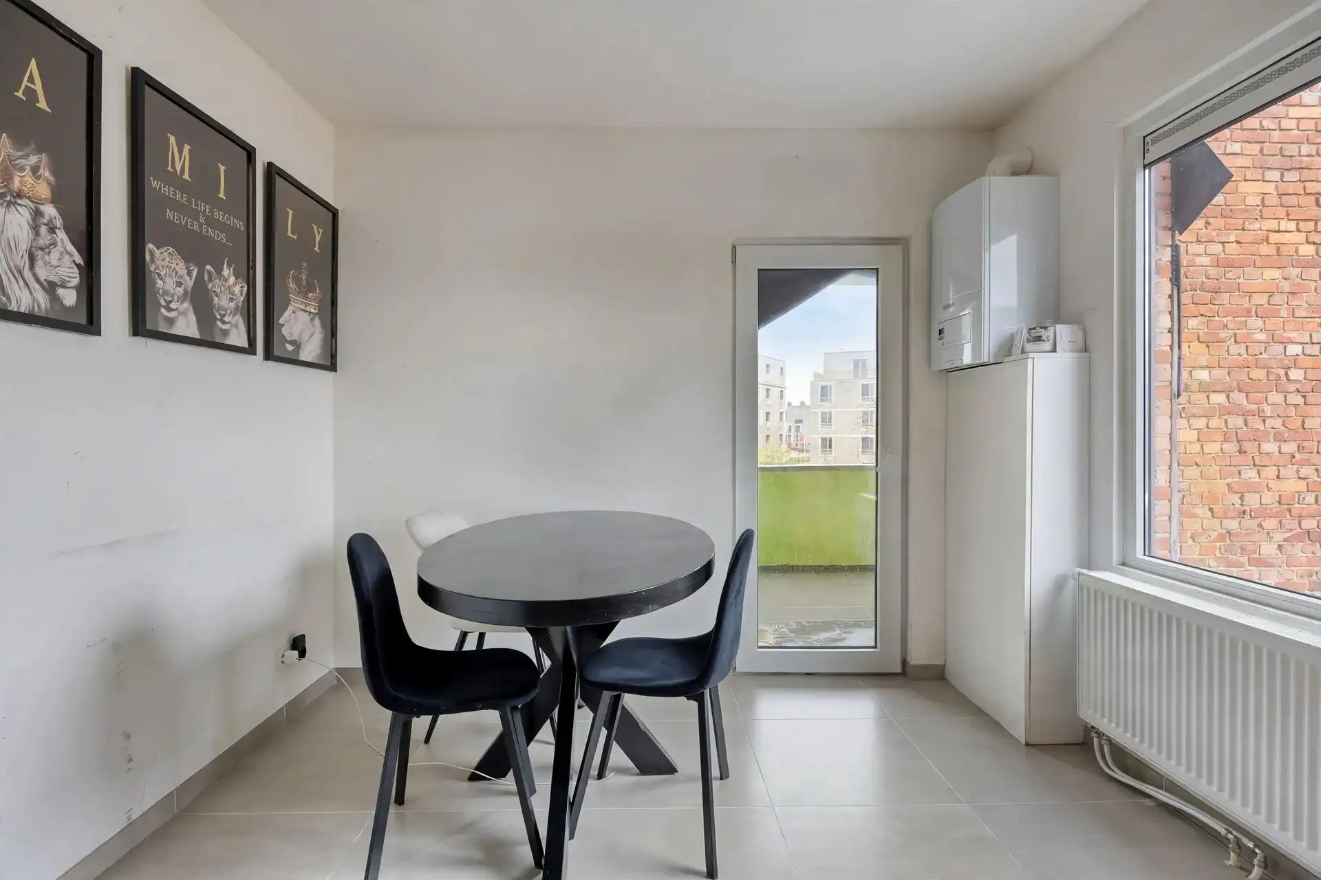 Riante woning, momenteel ingericht als 3 appartementen! foto 17