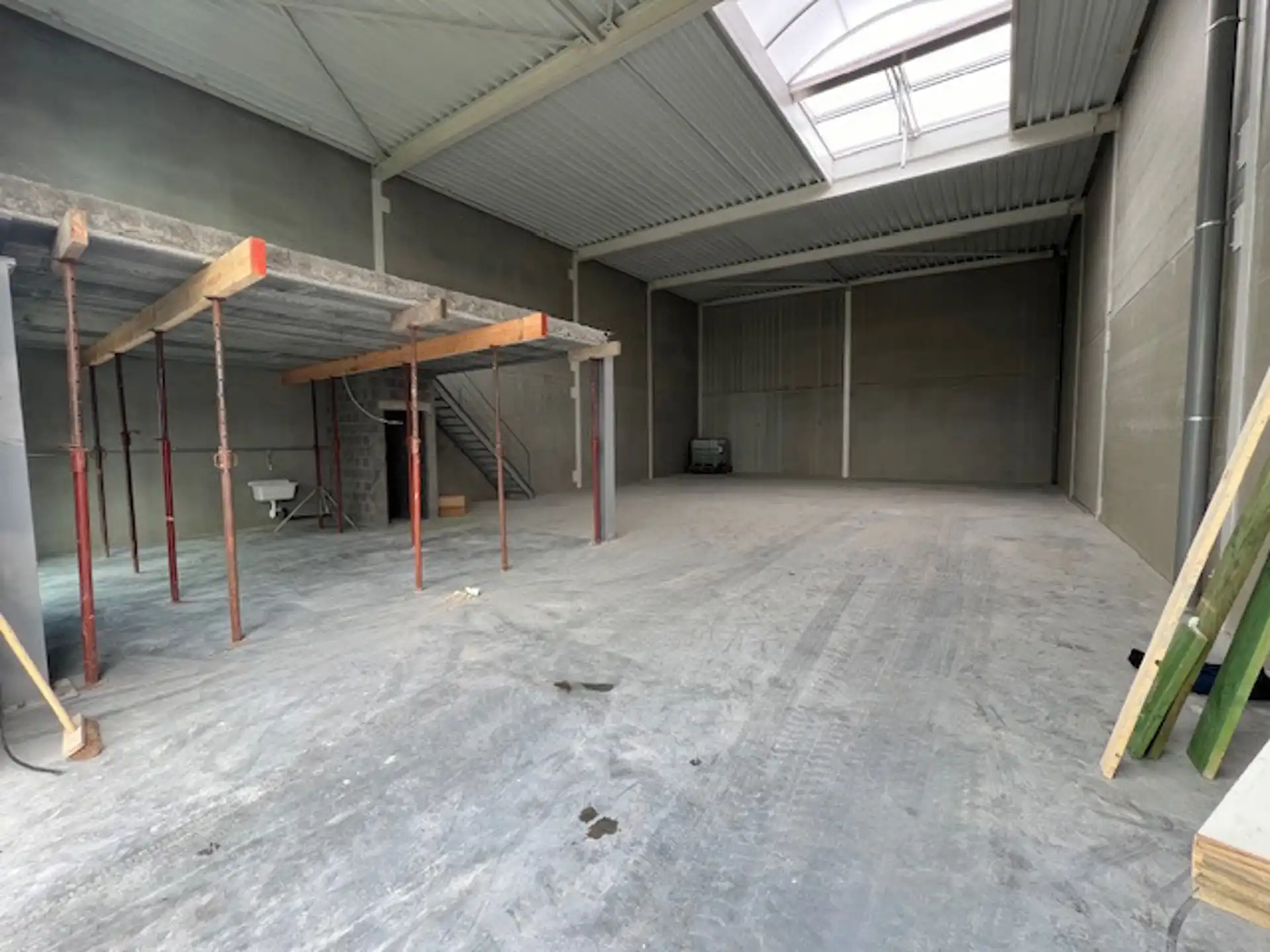 Te Koop 4 Nieuwbouw KMO-Units te Essen met 🅿️ foto 4