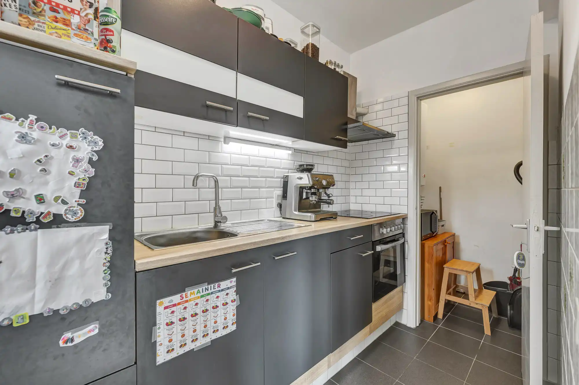 Instapklaar appartement met garage te Ninove foto 12