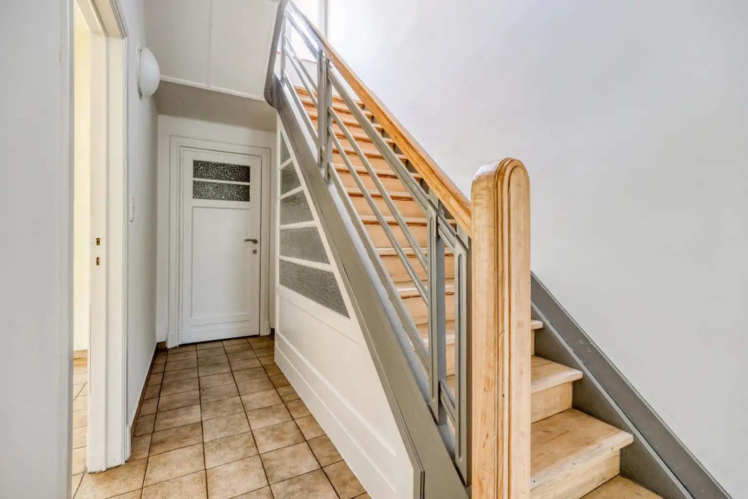 Instapklare 2-gevelwoning nabij Sint-Agatha-Berchem foto 13