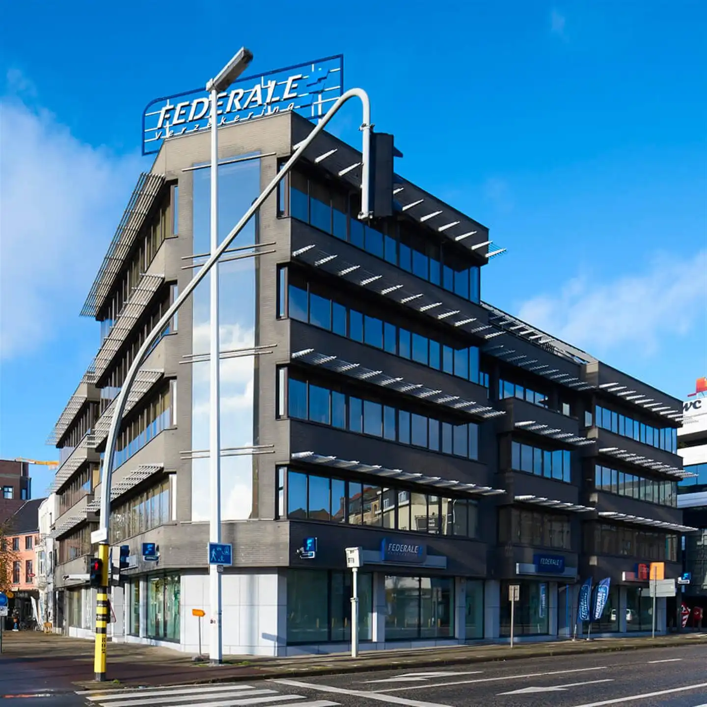 Kantoren te huur foto {{pictureIndex}}