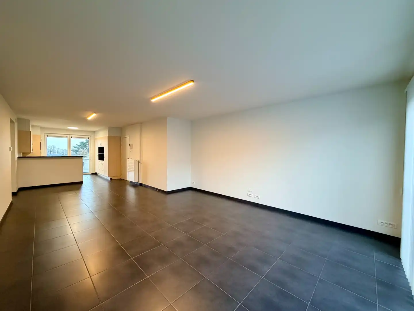 Instapklaar 2-slaapkamerappartement en terras op wandelafstand van centrum Tielt! foto 3