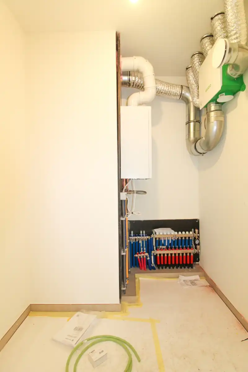 Gelijkvloers nieuwbouw appartement met zonnige tuin te Gent foto 12