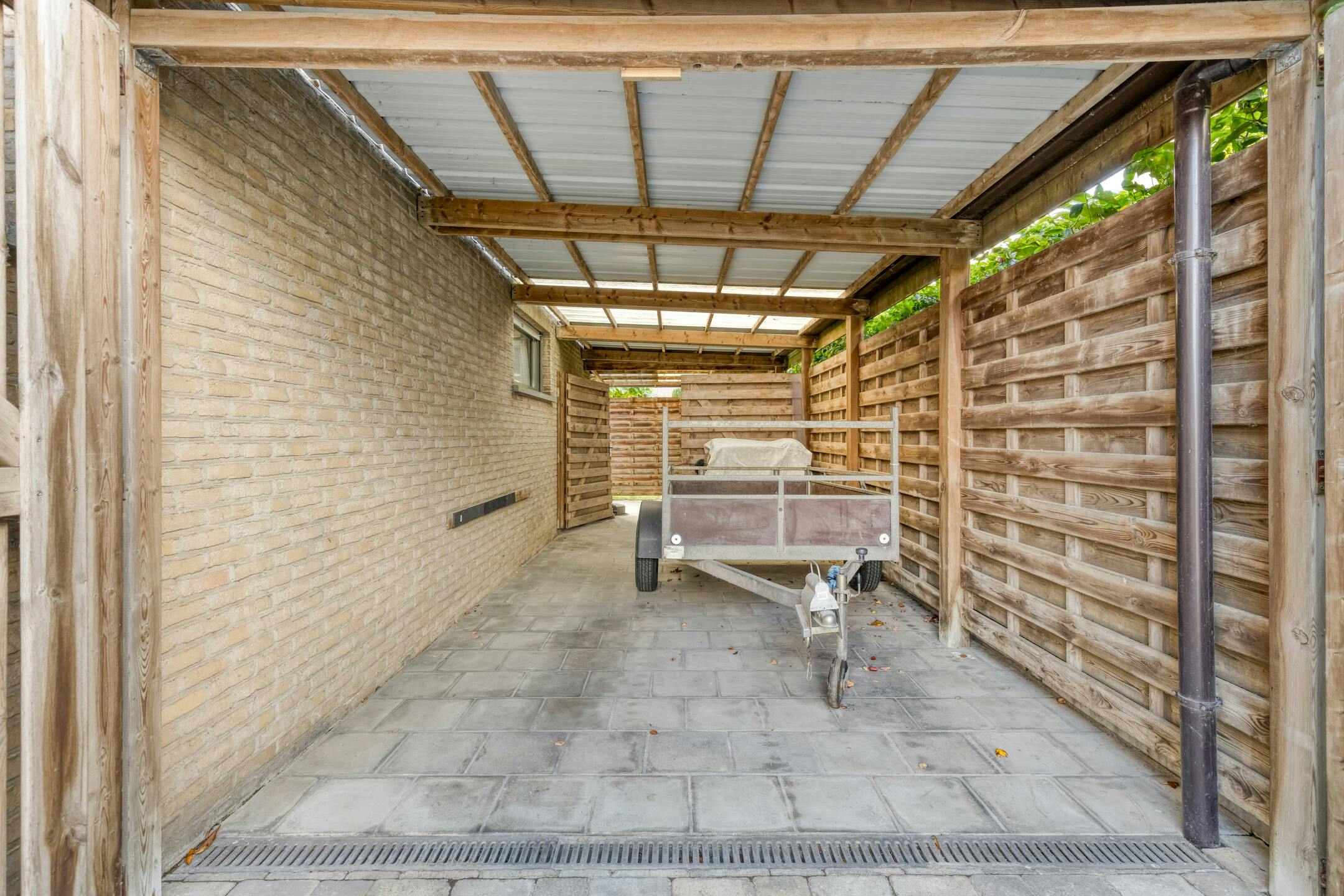 Villa te koop met 5 kamers in Dikkebus op 708m² foto 22