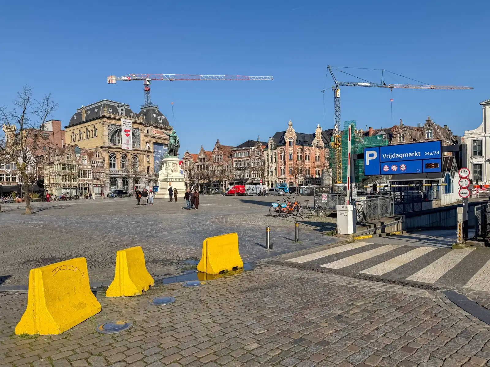 Charmante handelszaak (128 m²) op topligging palend aan de Vrijdagmarkt foto 22