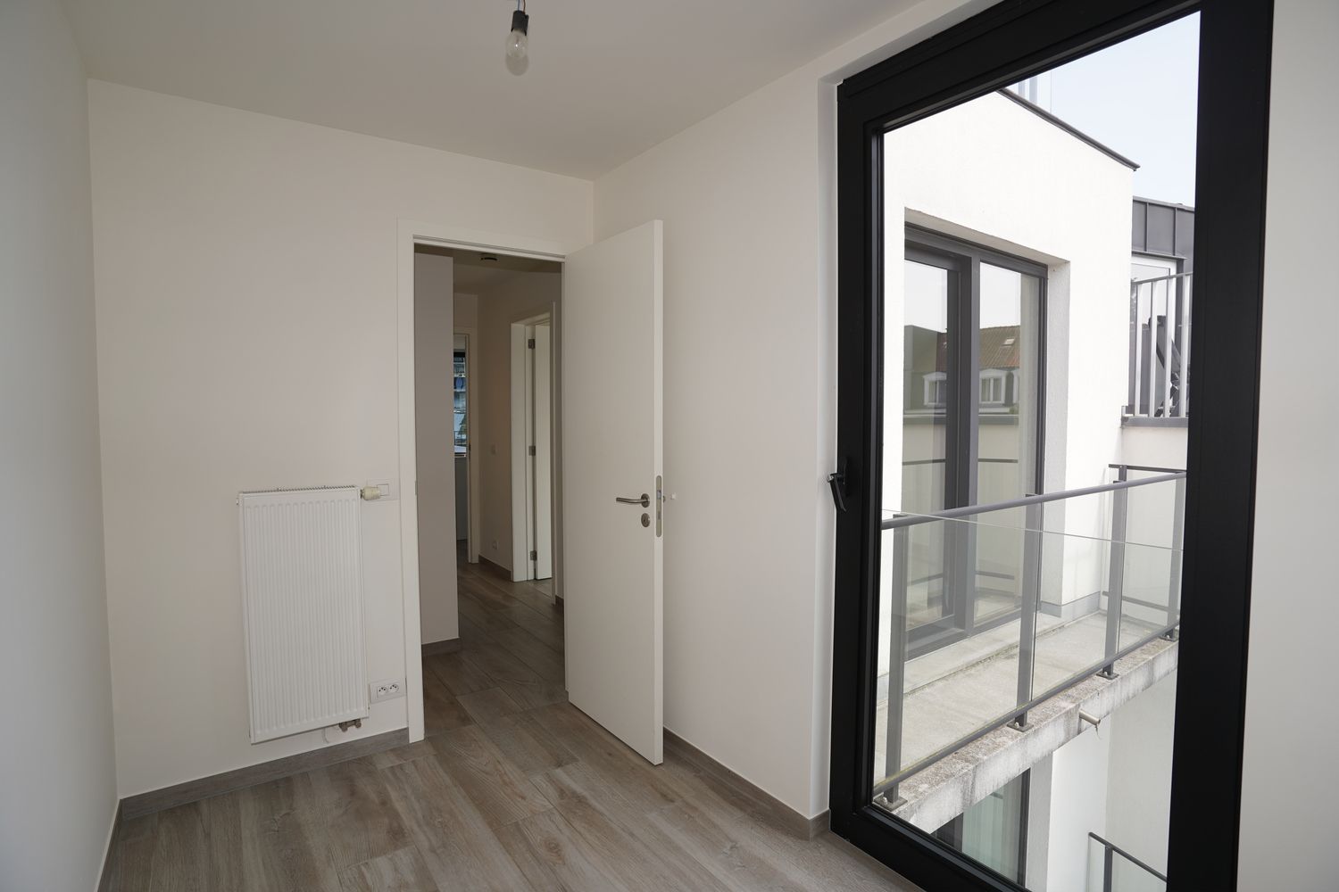 Zeer mooi appartement op toplocatie met zicht op de Leie! foto 7