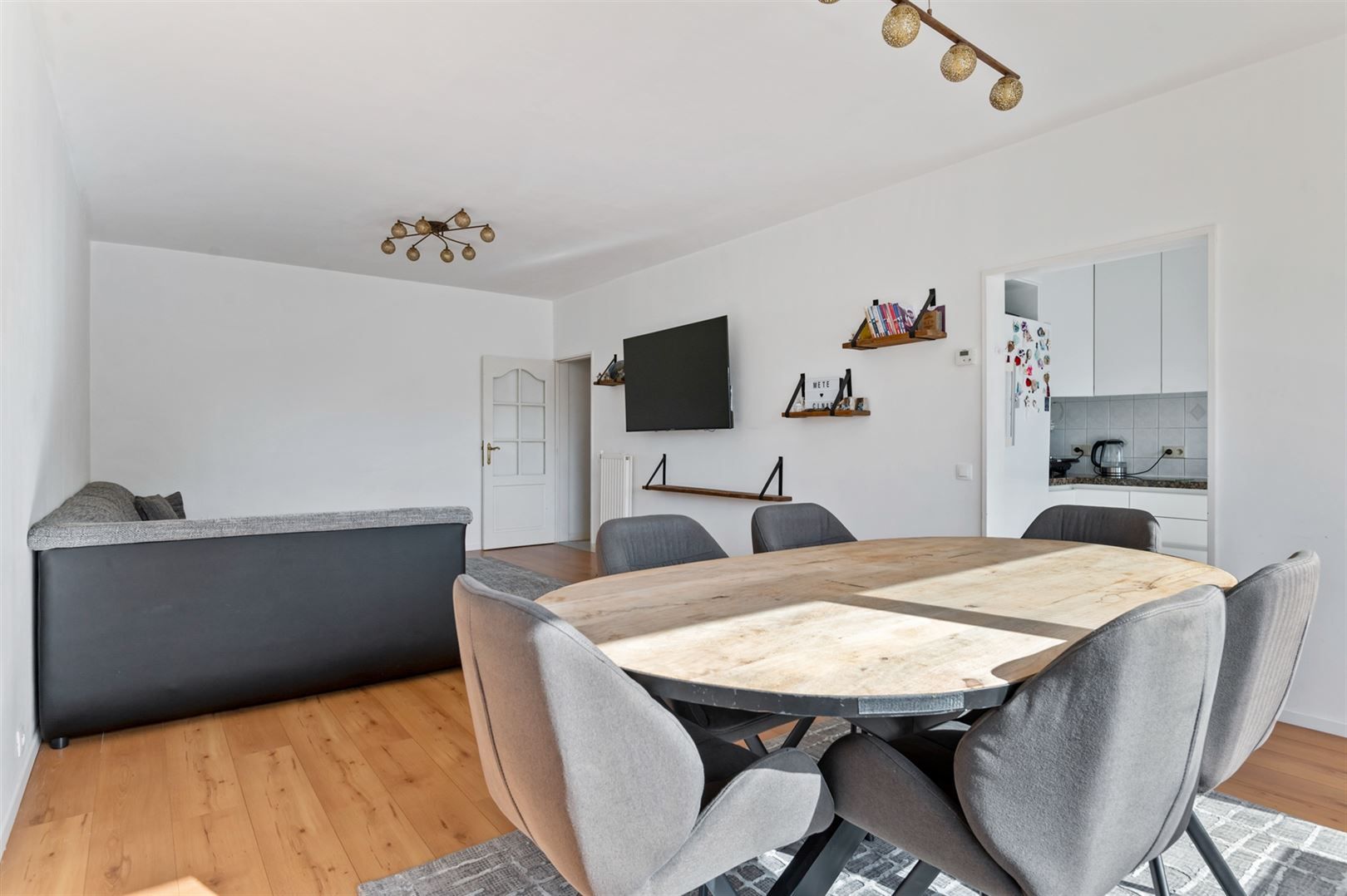Rustig gelegen appartement ca. 83m2 met 2 slaapkamers en terras. foto 6