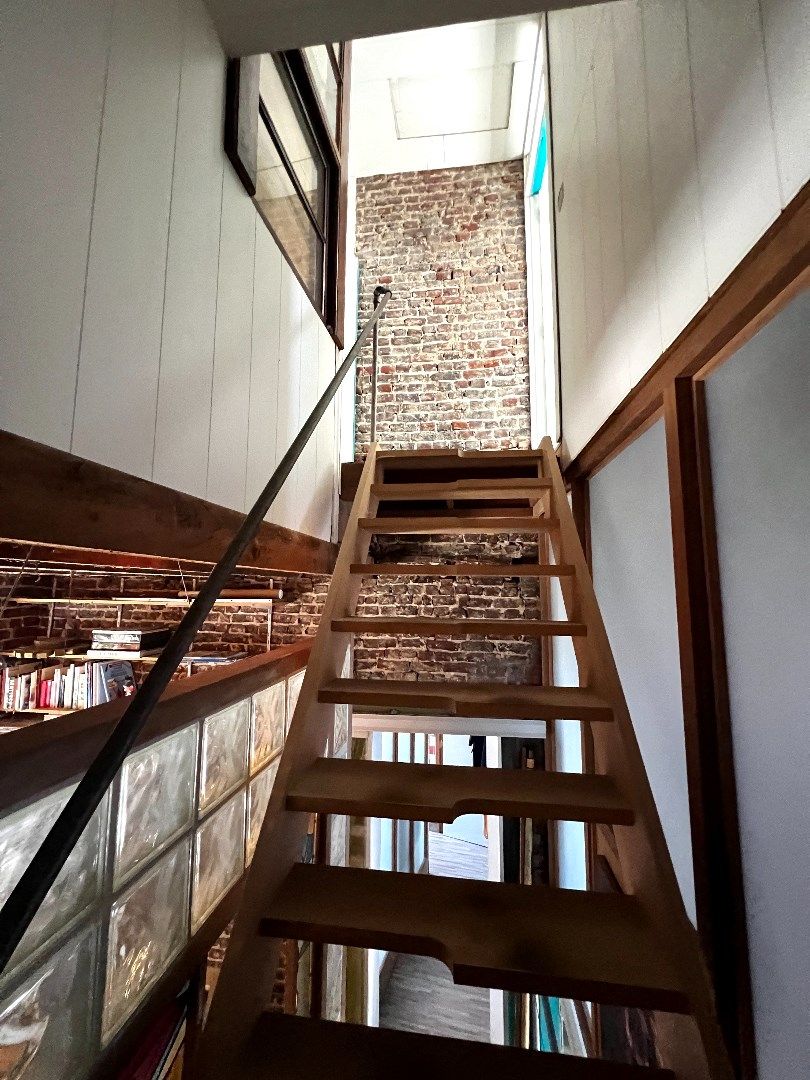 Kleurrijk, karaktervol en compleet uniek huis te koop pal in het centrum te Heule! foto 35