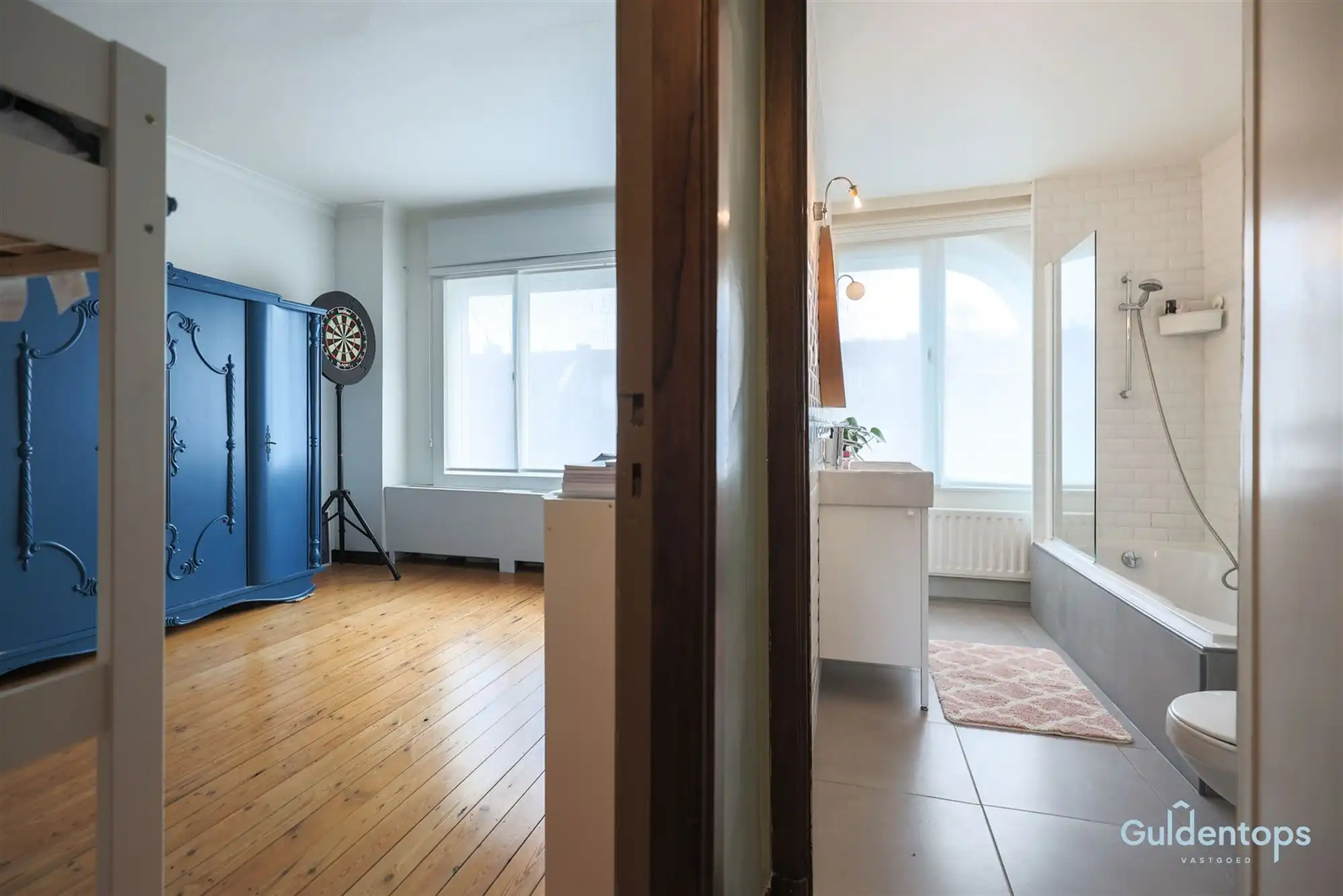 Knappe goed gelegen architectenwoning met mooie tuin foto 23