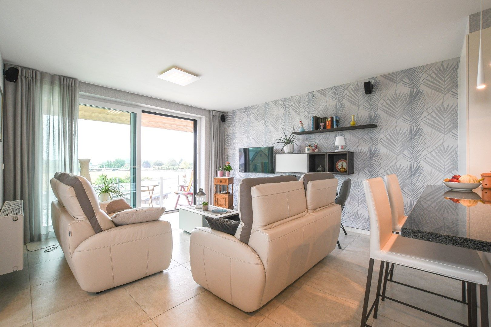 Modern 2-slaapkamerappartement met terras nabij duinen en strand, De Haan foto 9