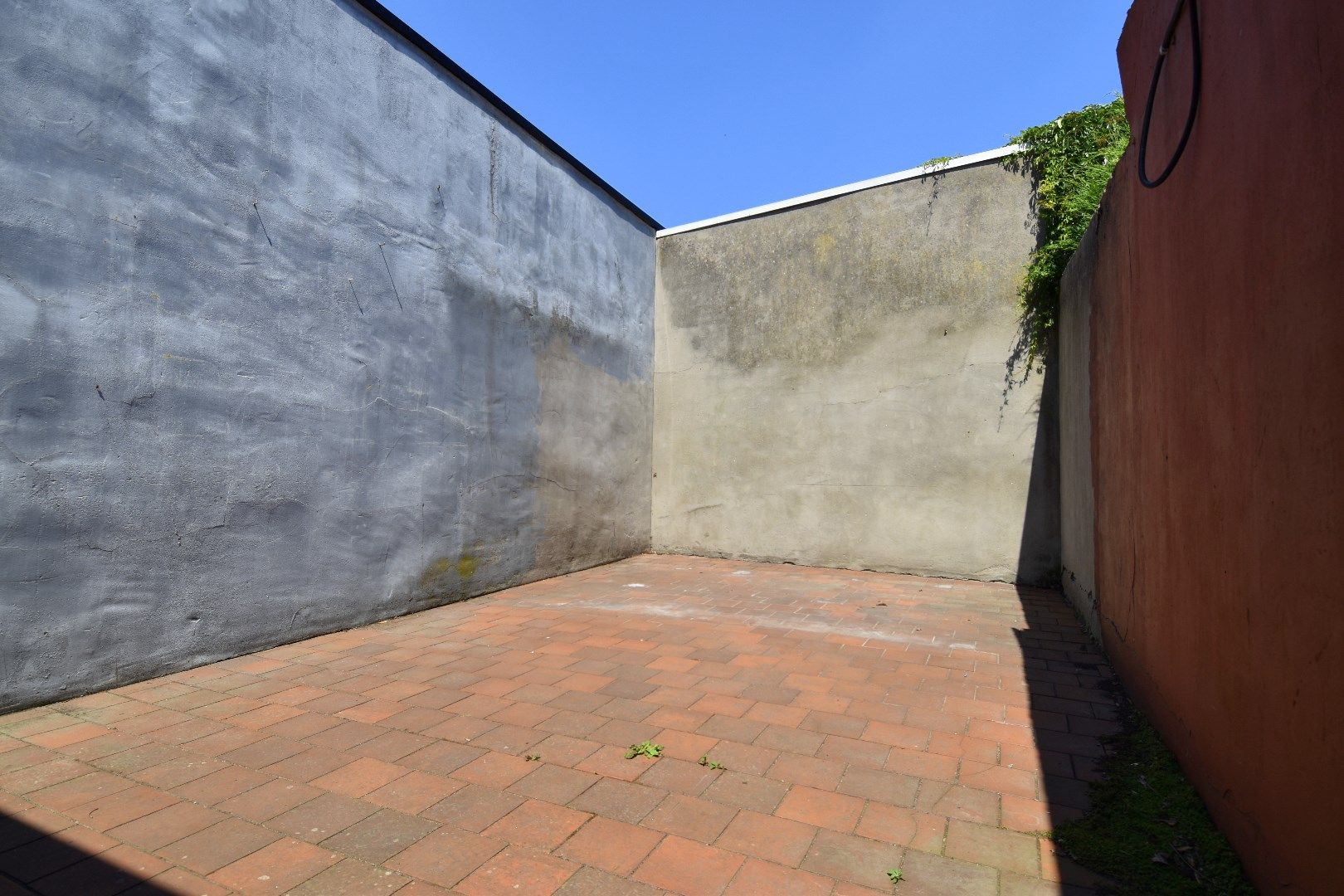 Gezellige stadswoning met 4 slaapkamers en terras te koop nabij Kortrijk-centrum foto 14