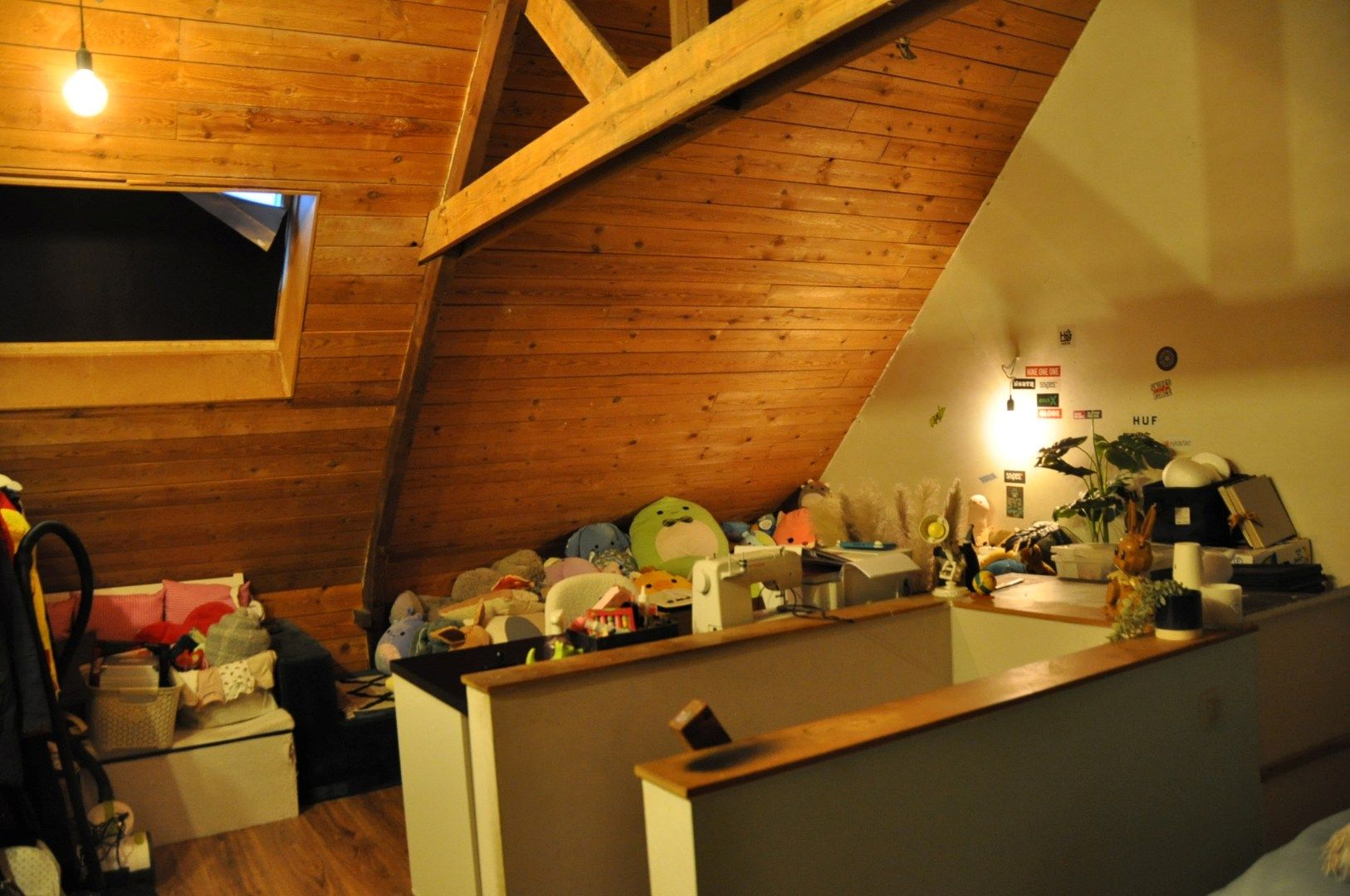 Gezellige rijwoning in het centrum van Izegem - drie slaapkamers - aankoop garagebox mogelijk. foto 13