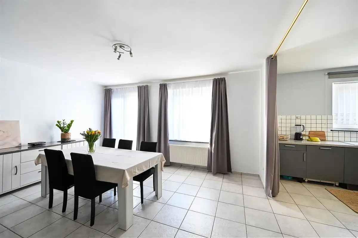 Zeer ruim appartement (120 m²) met 2 SLPK, terras en EPC-label A foto 7