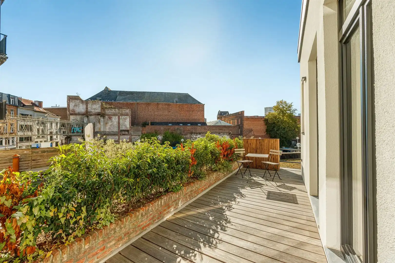Gerenoveerd appartement met luxe-afwerking en topterras foto 5