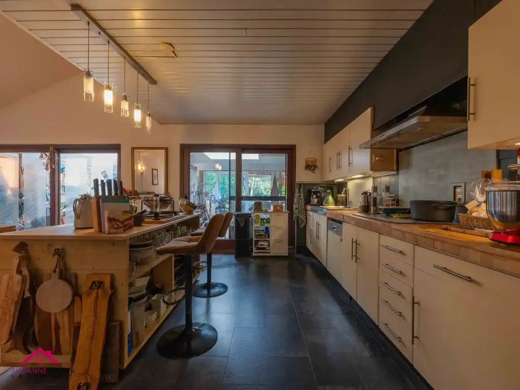 Vrijstaande woning op ruim perceel foto 19