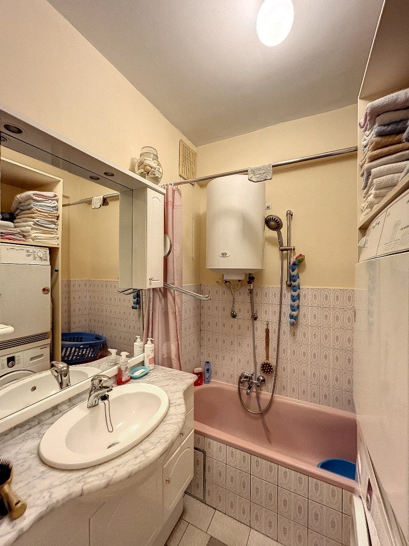 Instapklaar GLVL appartement met tuin foto 7