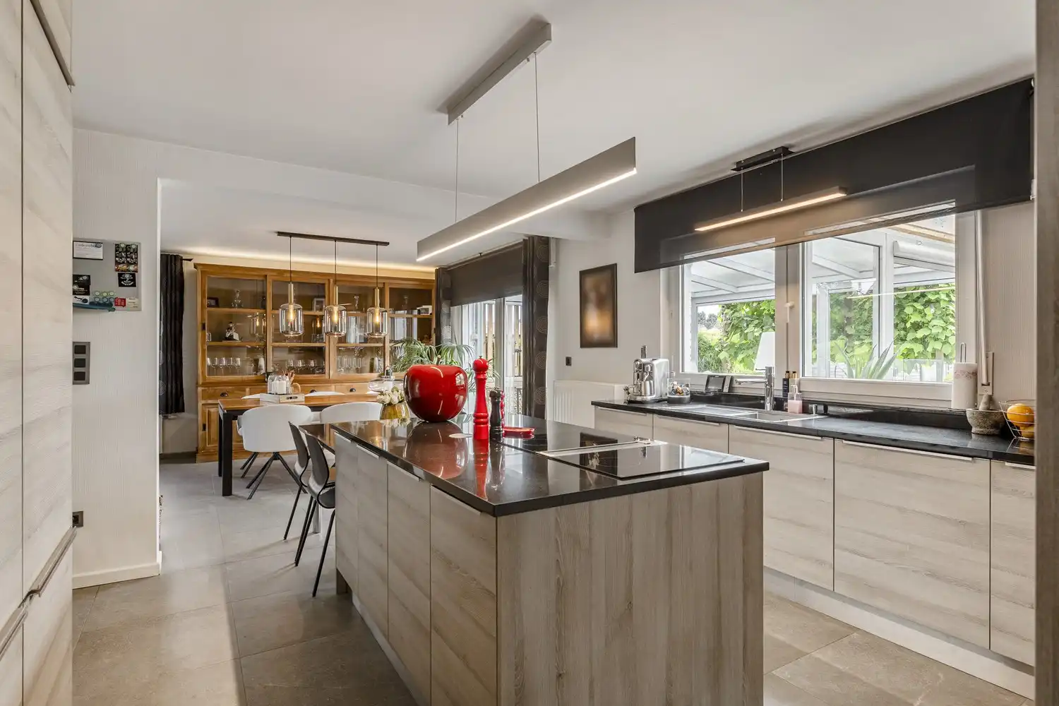 Instapklare woning met drie slaapkamers en zuidwest georiënteerde tuin! foto 7
