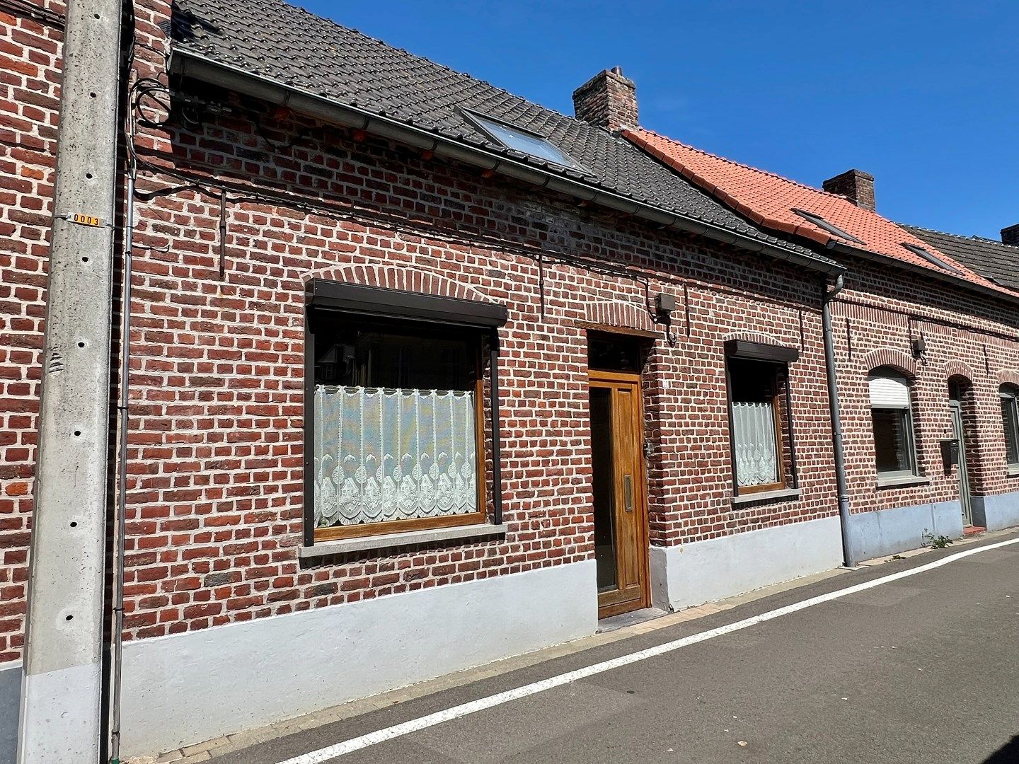 Te renoveren woning in de rustige dorpskern van Elverdinge.  foto 2