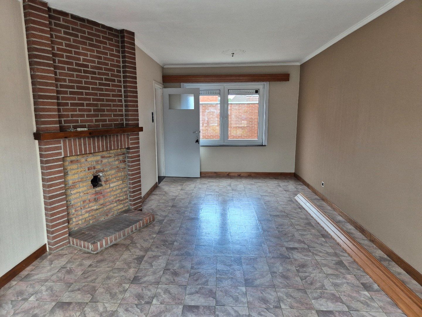 Te koop met BOD - te renoveren woning met 3 slaapkamers in Maasmechelen foto 5