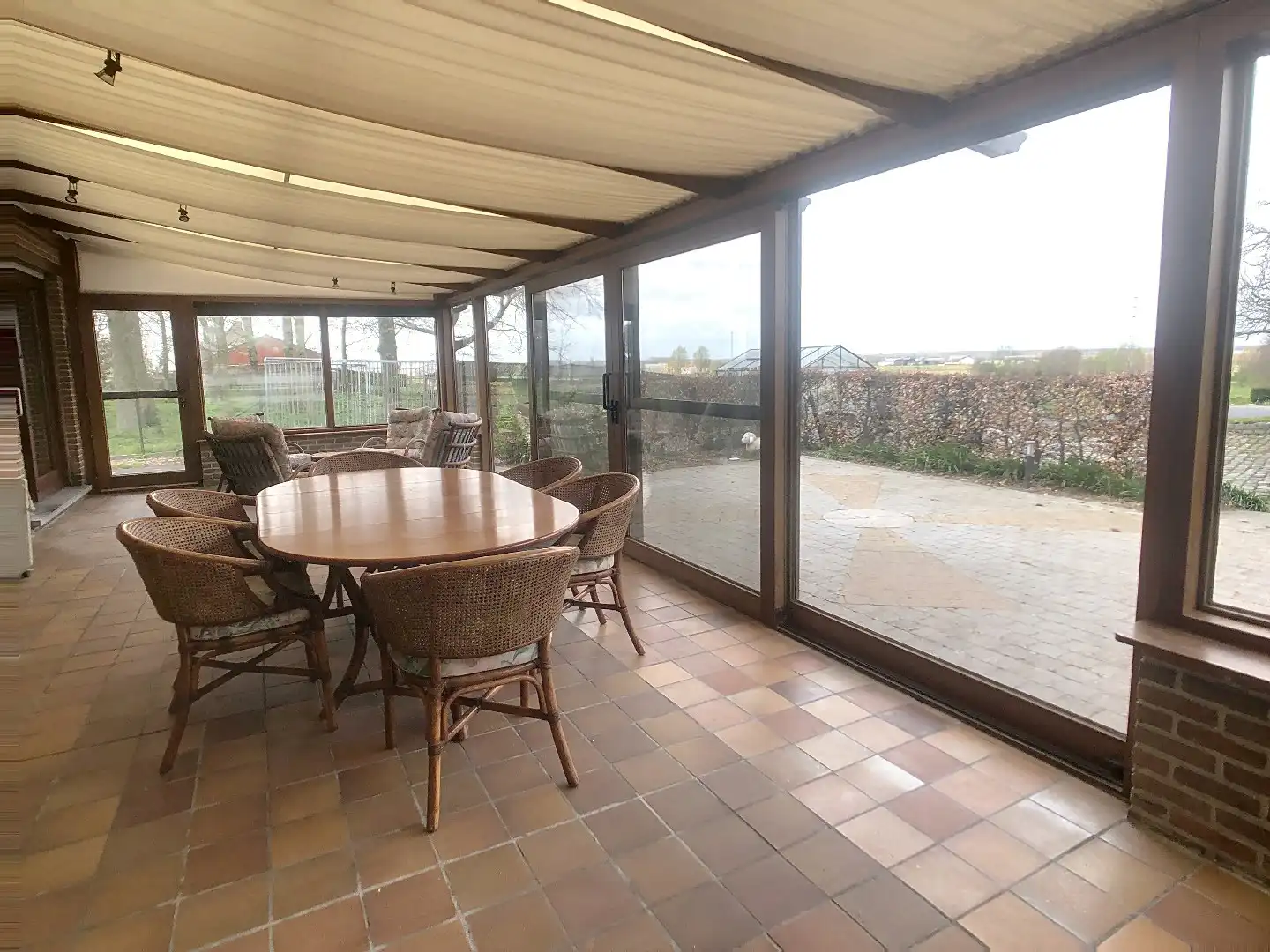 Verzorgde,  alleenstaande woning met alle voorzieningen op het gelijkvloers, en garage  foto 8