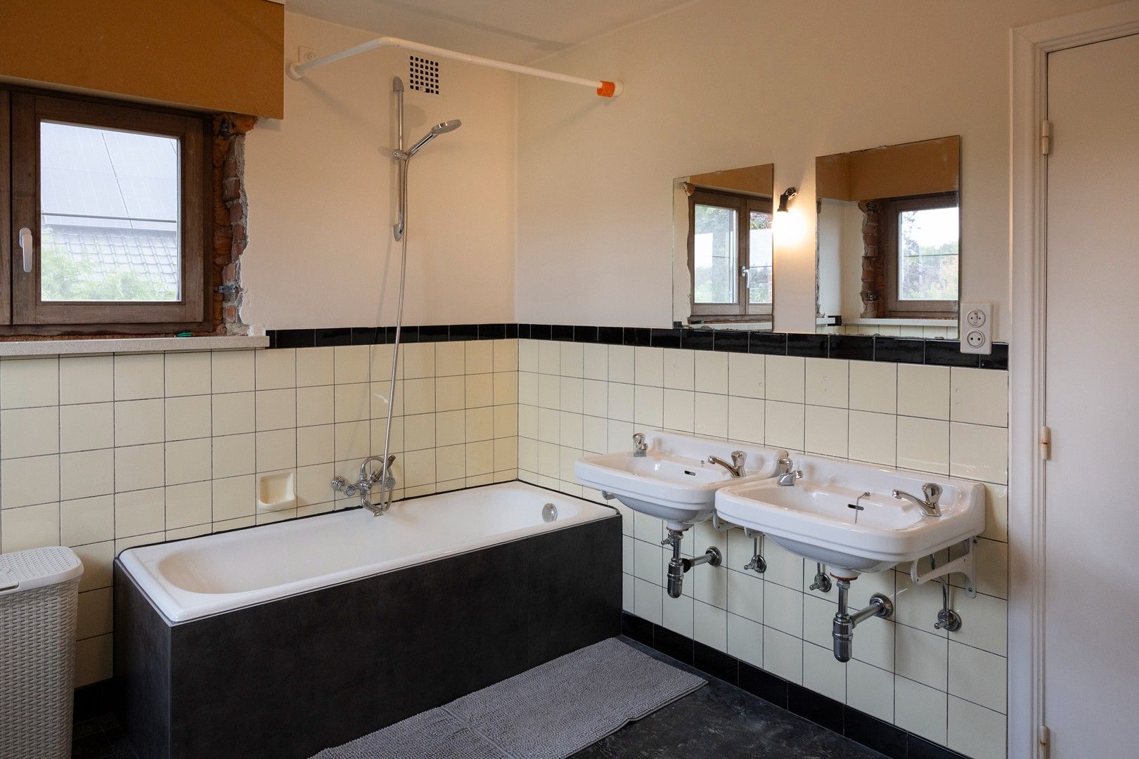 Verder te renoveren ruime & lichtrijke villa op 1386 m². foto 17