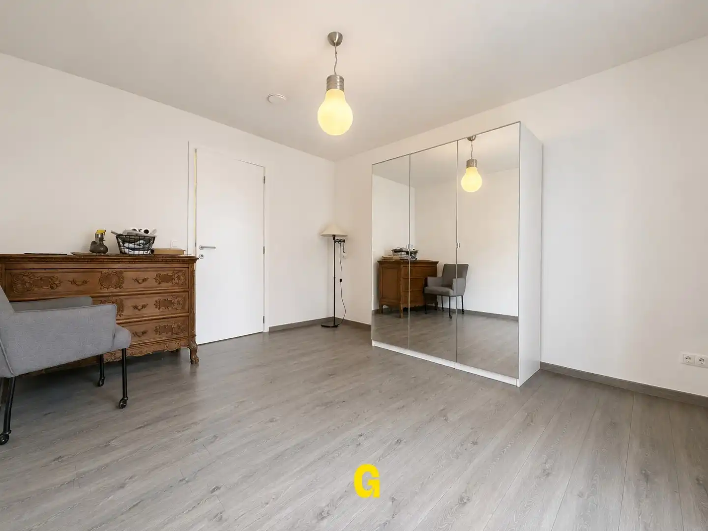 Recent appartement met 1 slaapkamer, terras en kelderberging in hartje Hoeselt foto 16