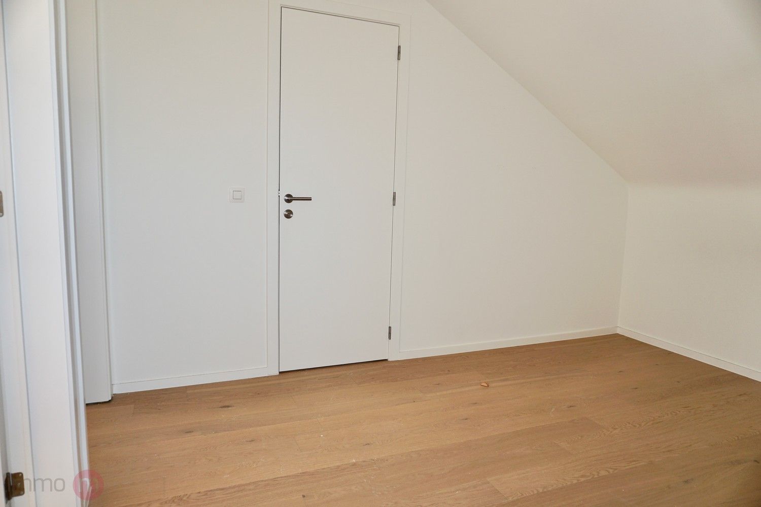 Nieuwbouwwoning te huur met 3 slaapkamers, tuin en parkeerplaats foto 23