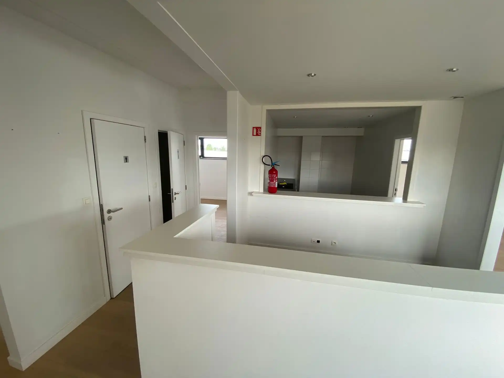 Kantoorruimte 158 m² op bedrijventerrein in Kruibeke foto 7
