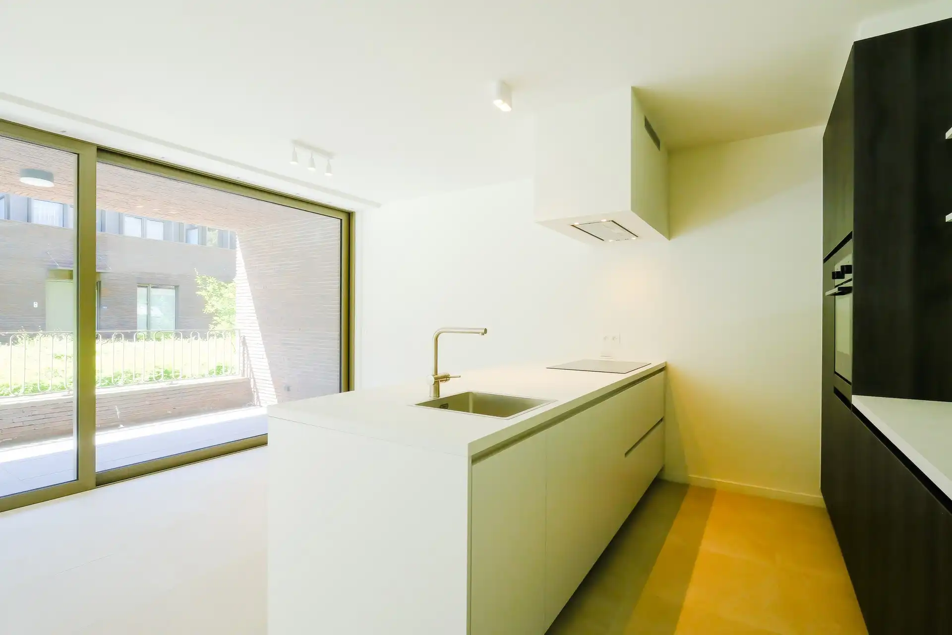 Nieuwbouwappartement met 2 slaapkamers in het charmante Oud-Rekem foto 5