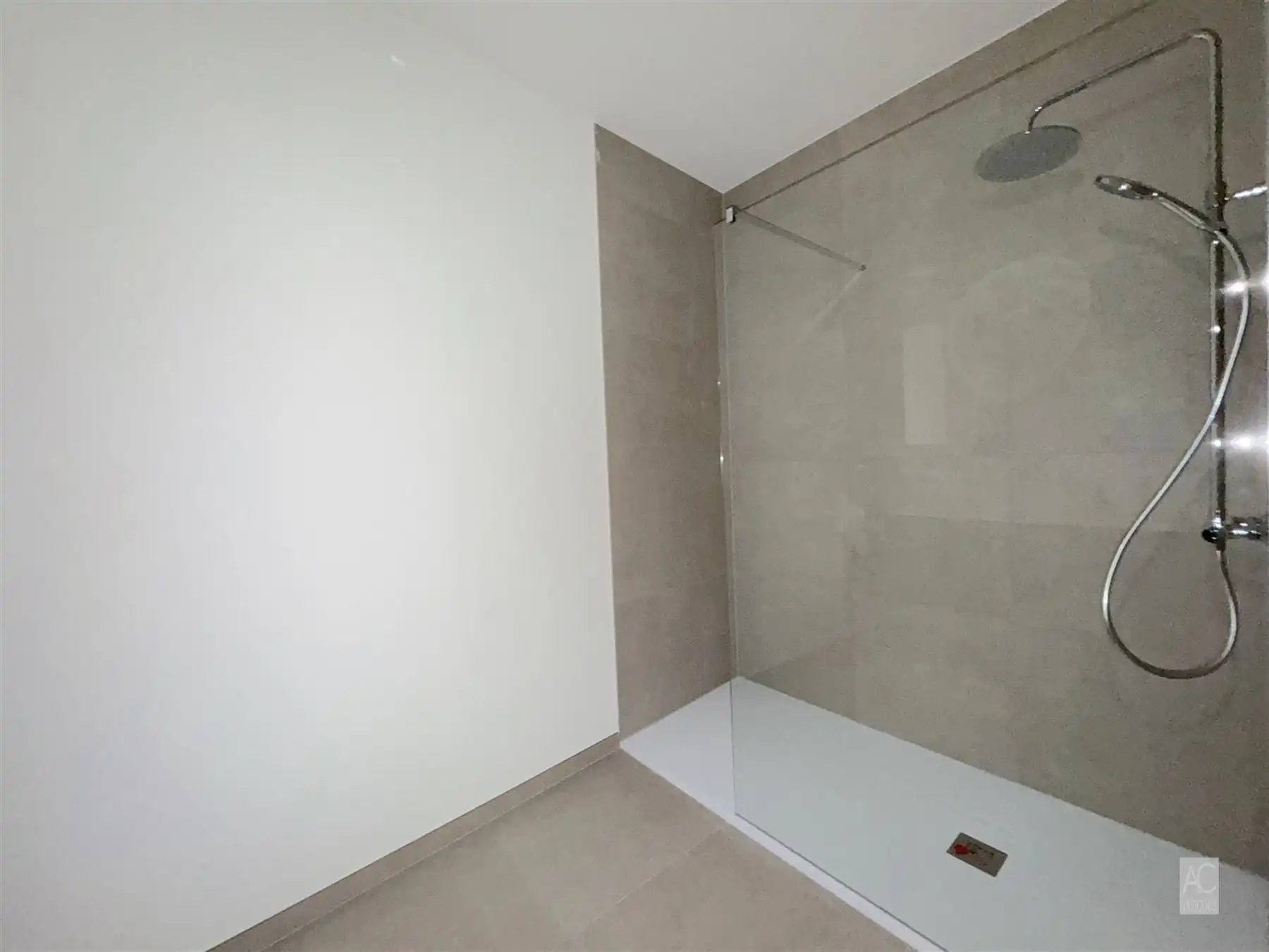 Nieuwbouw appartement met 2 slaapkamers foto 13