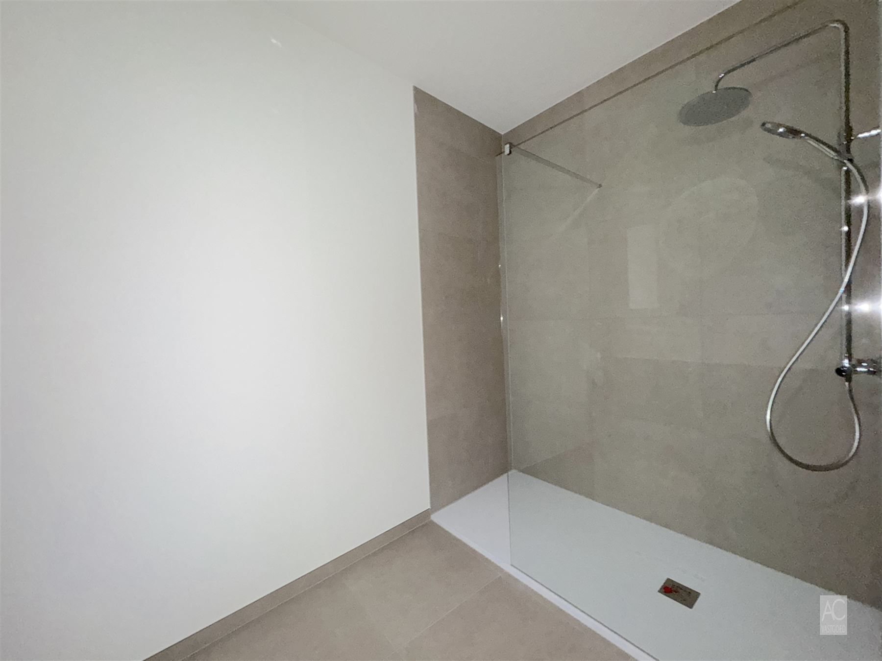 Nieuwbouw appartement met 2 slaapkamers foto 13