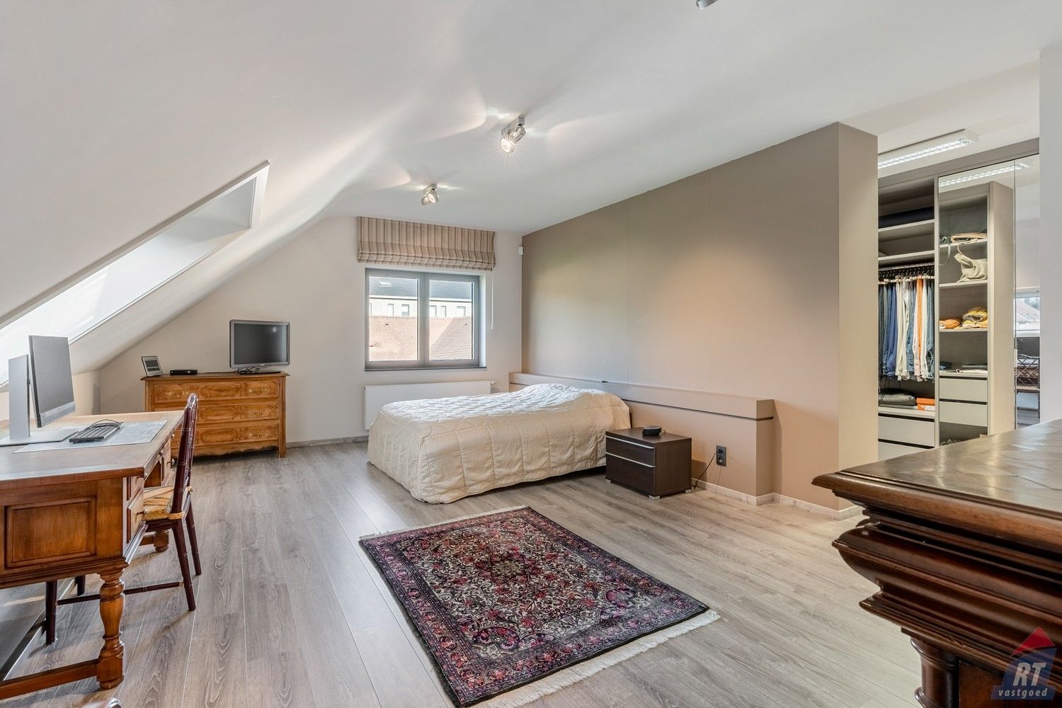 Uitzonderlijk ruime villa op een absolute toplocatie in het stadscentrum van Sint-Truiden foto 17