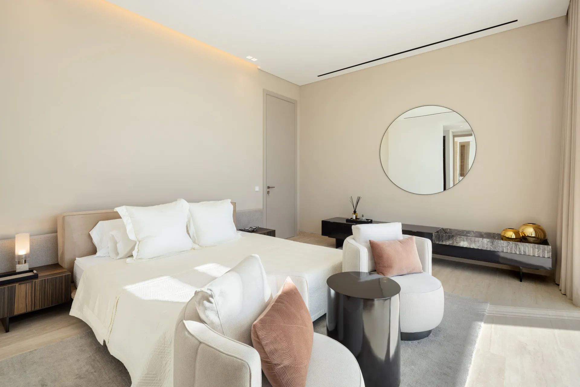 Adembenemende designvilla in exclusief Los Flamingos – waar modern wonen en luxe samenkomen aan de Costa del Sol foto 11