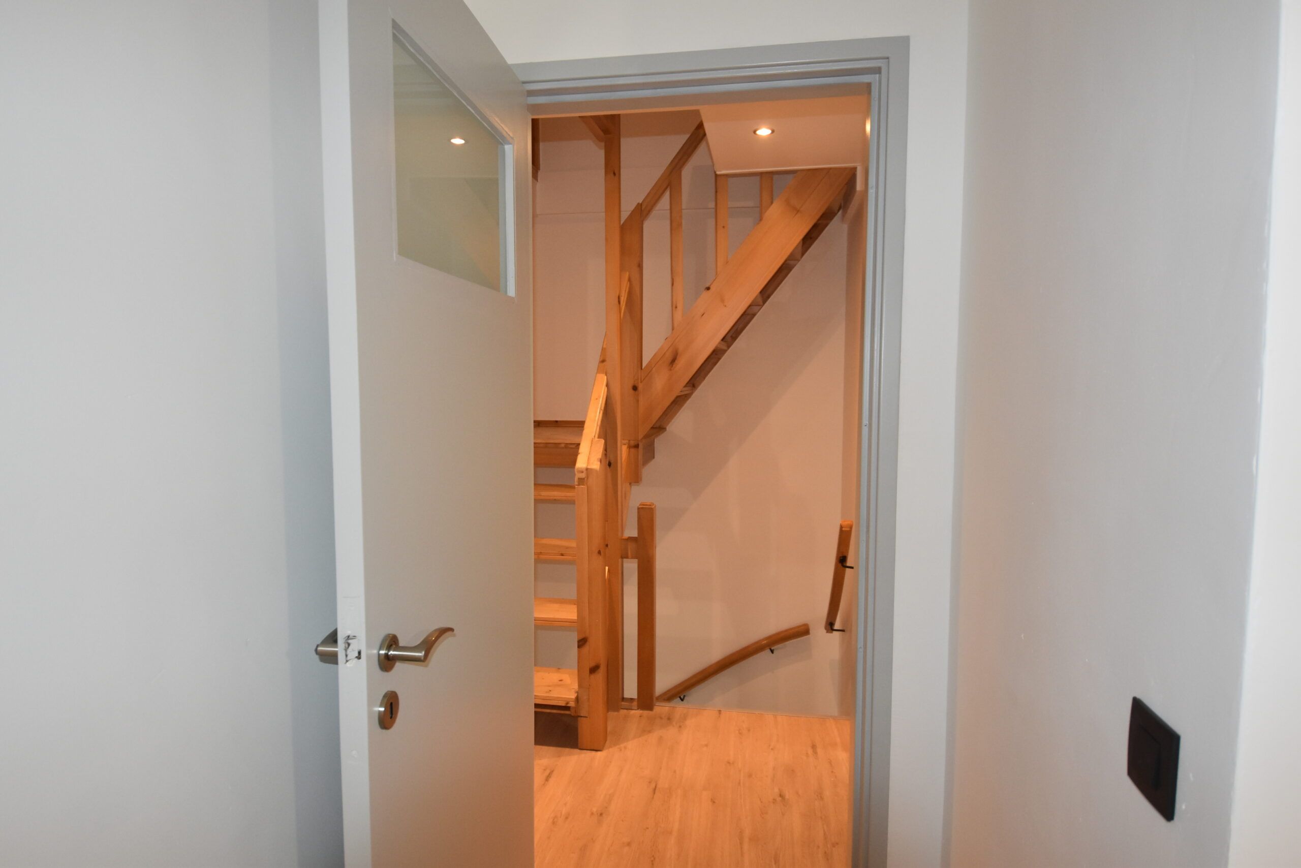 Volledig gerenoveerde woning met 4 slaapkamers in Temse foto 16