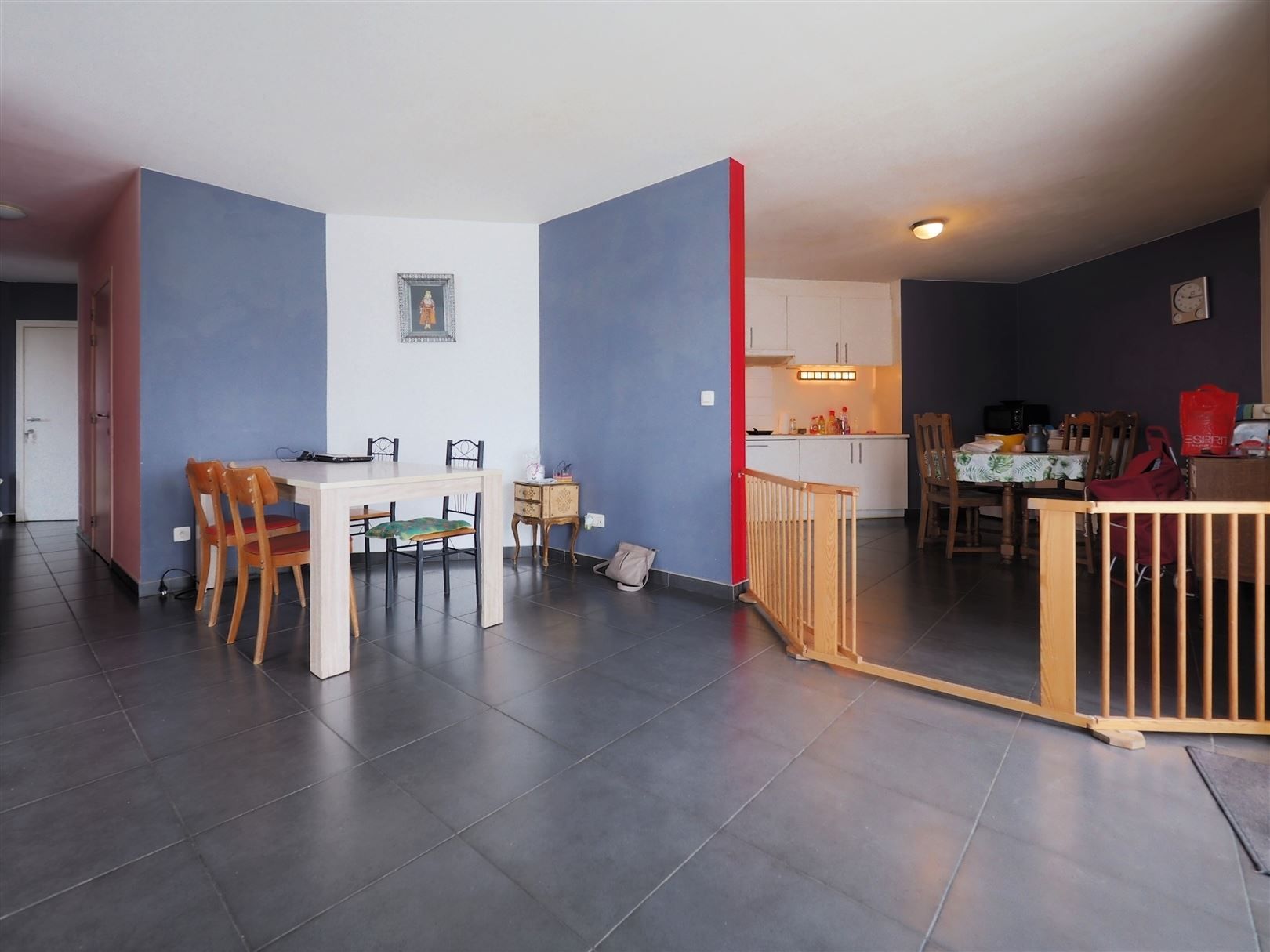 Ruim gelijkvloers appartement met terras en garage te Sint-Amands  foto 5