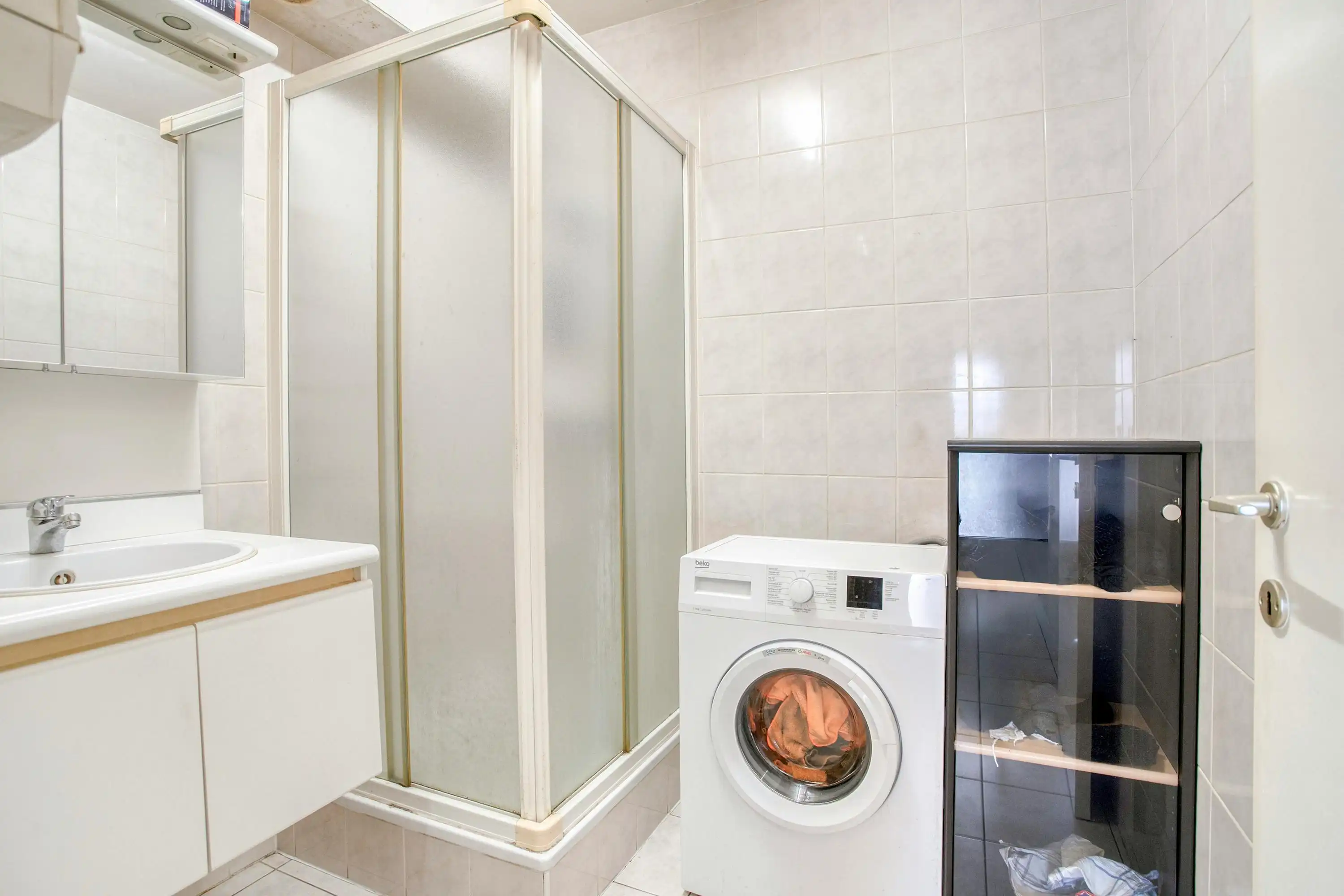 Instapklaar appartement met ruim terras in centrum Poperinge foto 12