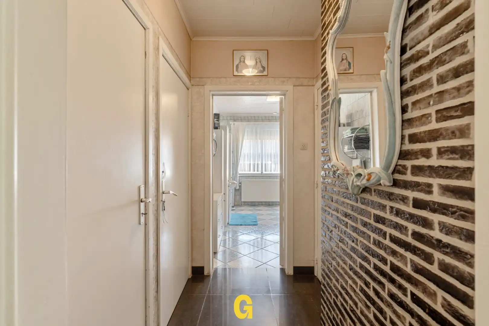 Op te frissen halfopen woning met 4 slaapkamers en achterliggende gronden op 33a 99ca, grenzend aan natuurgebied foto 11
