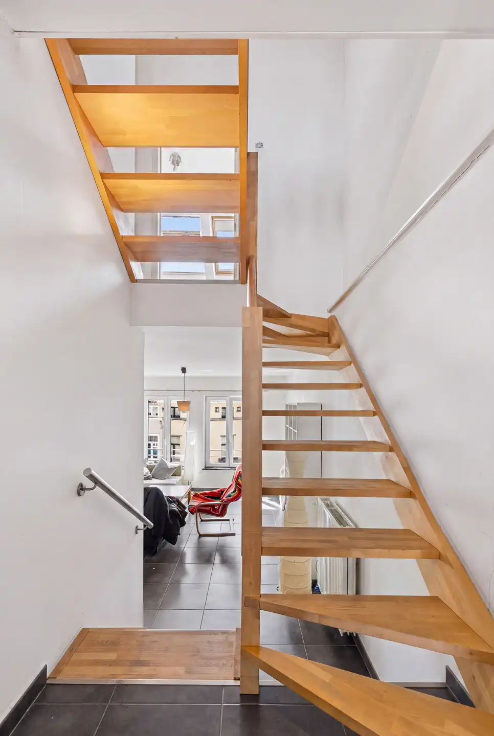 Gerenoveerd appartement met 2 slpkamers van ± 92m² foto 6