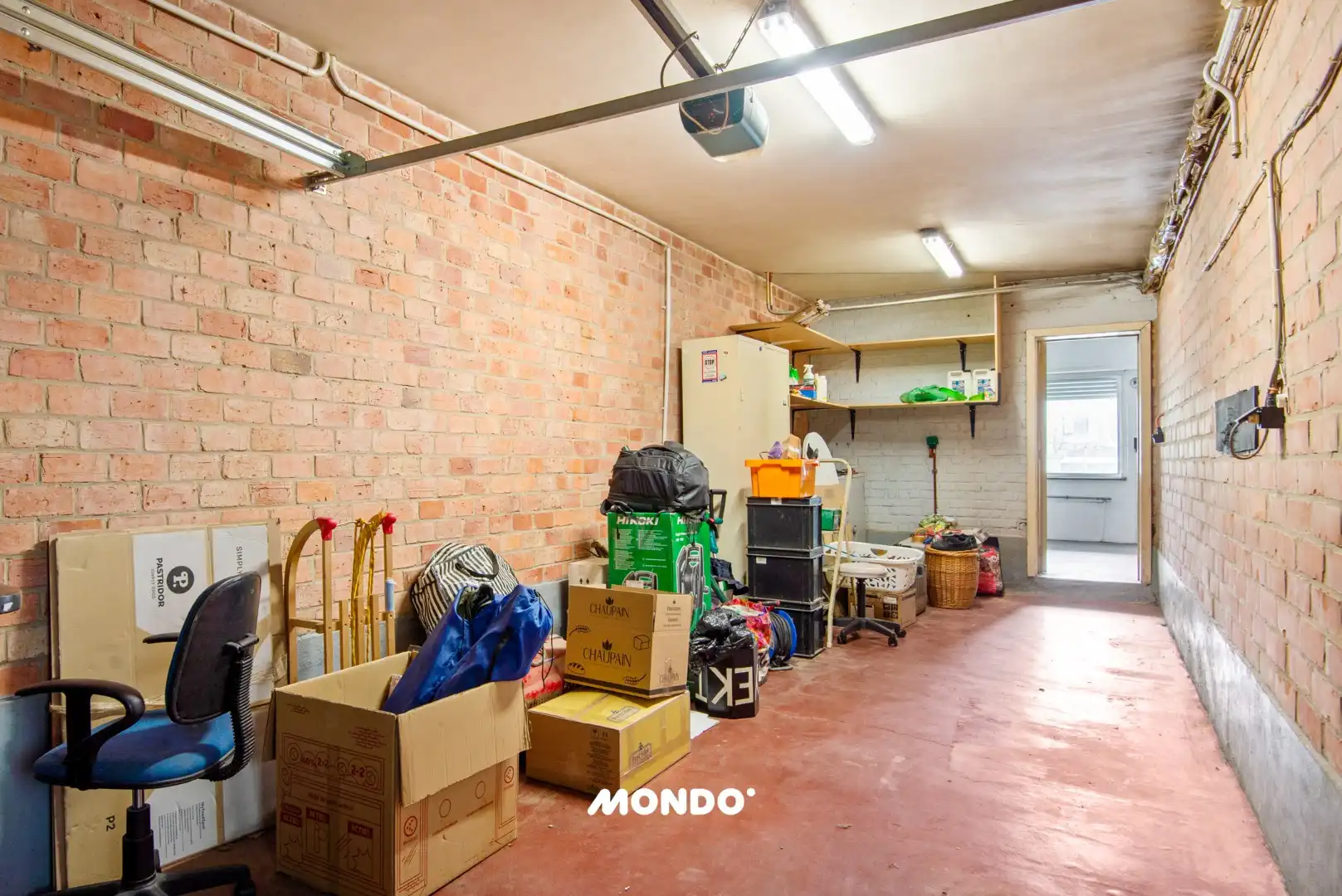 Ruime woning met 2 slaapkamers, garage, twee terrassen en tuin  foto 12