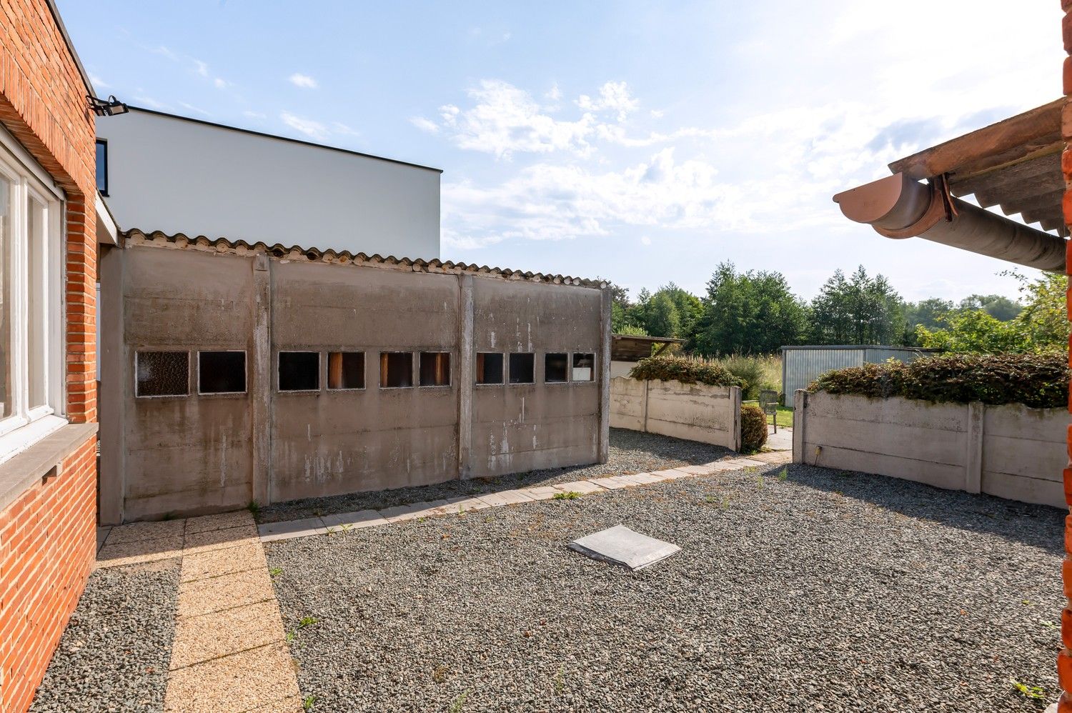 Te renoveren laagbouwwoning op ruim perceel van 1.125 m² – een buitenkans voor wie wil verbouwen! foto 23