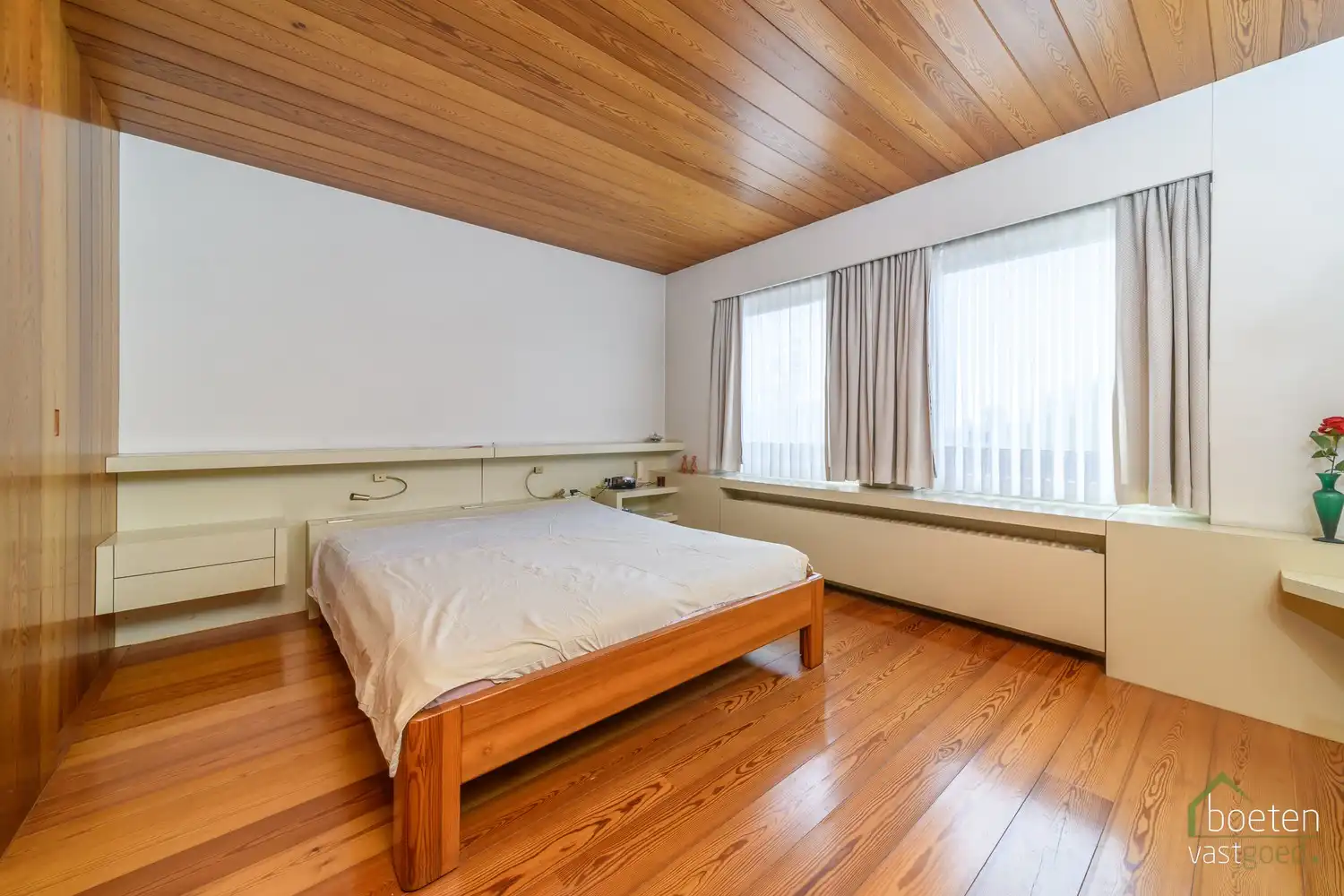 Alveringem: polyvalent eigendom met woonhuis en loodsen en met tal van mogelijkheden op strategische ligging op 4.672m² totale grondopp. foto 7