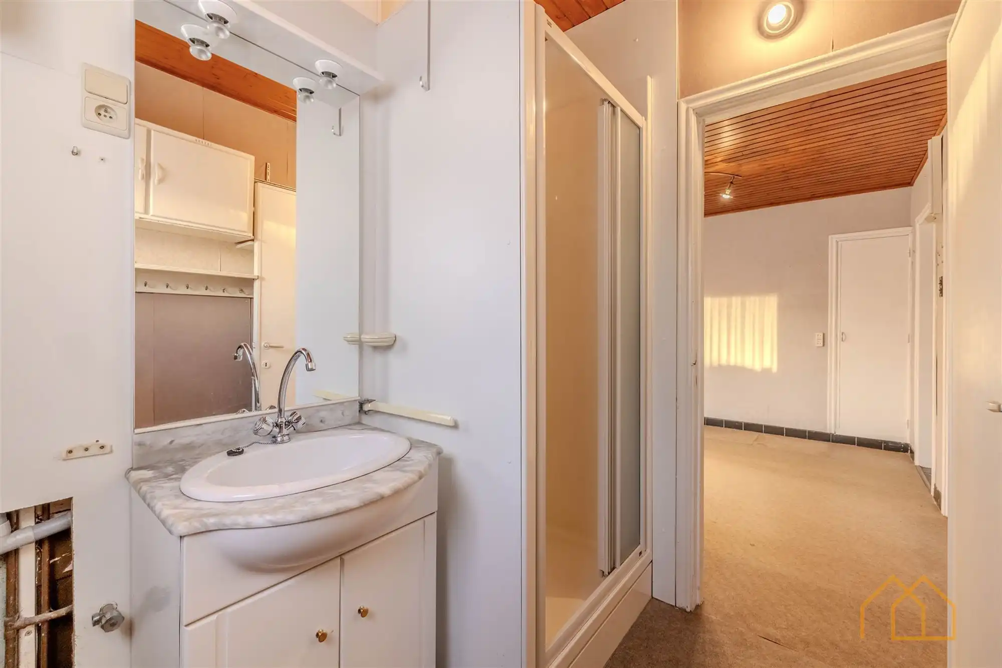 Op te frissen woning op 12a in centrum van Geel foto 9