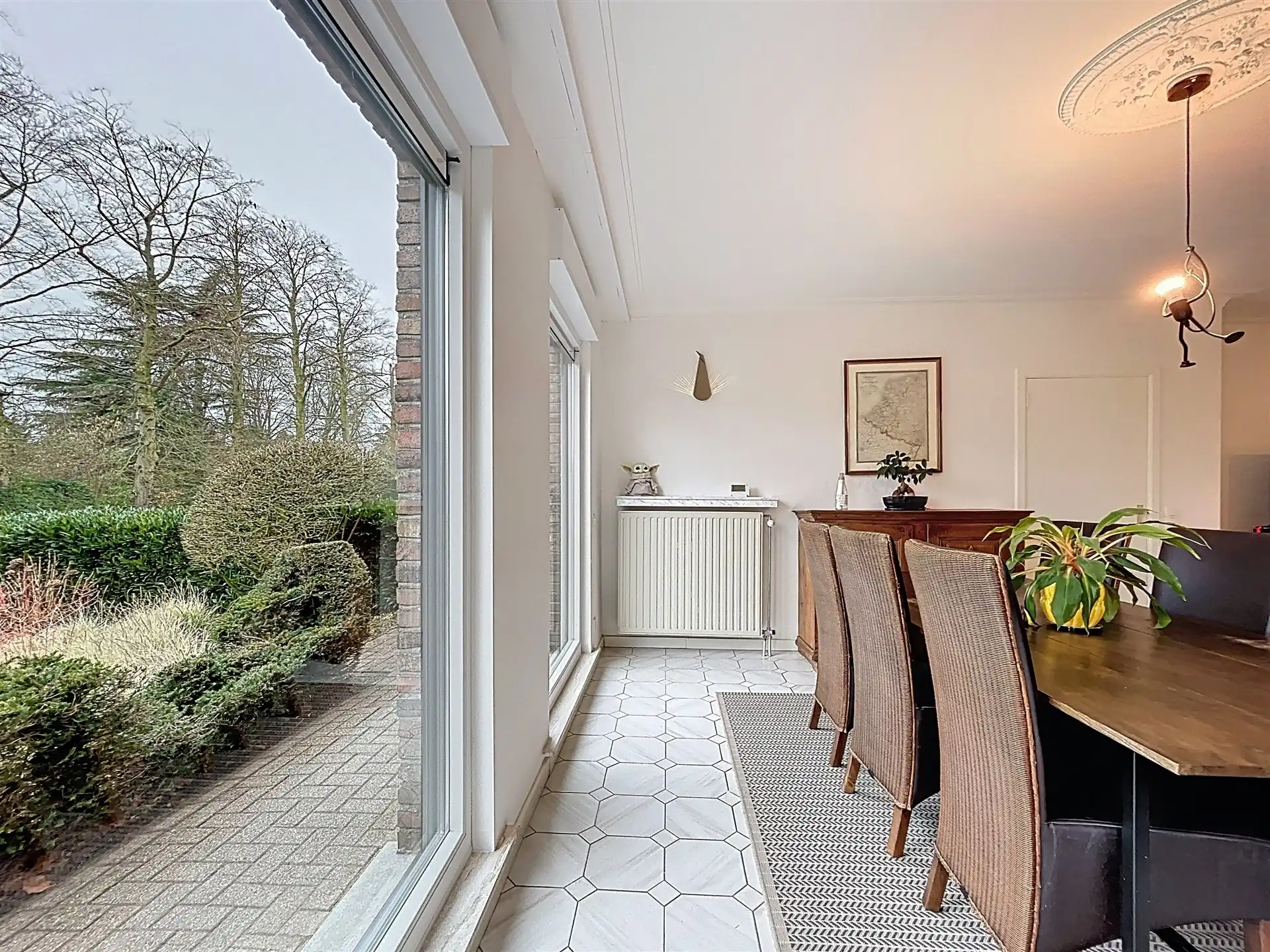 Half open bebouwing met 3 slaapkamers en garage  op perceel van 563m² in doodlopende straat  foto 3