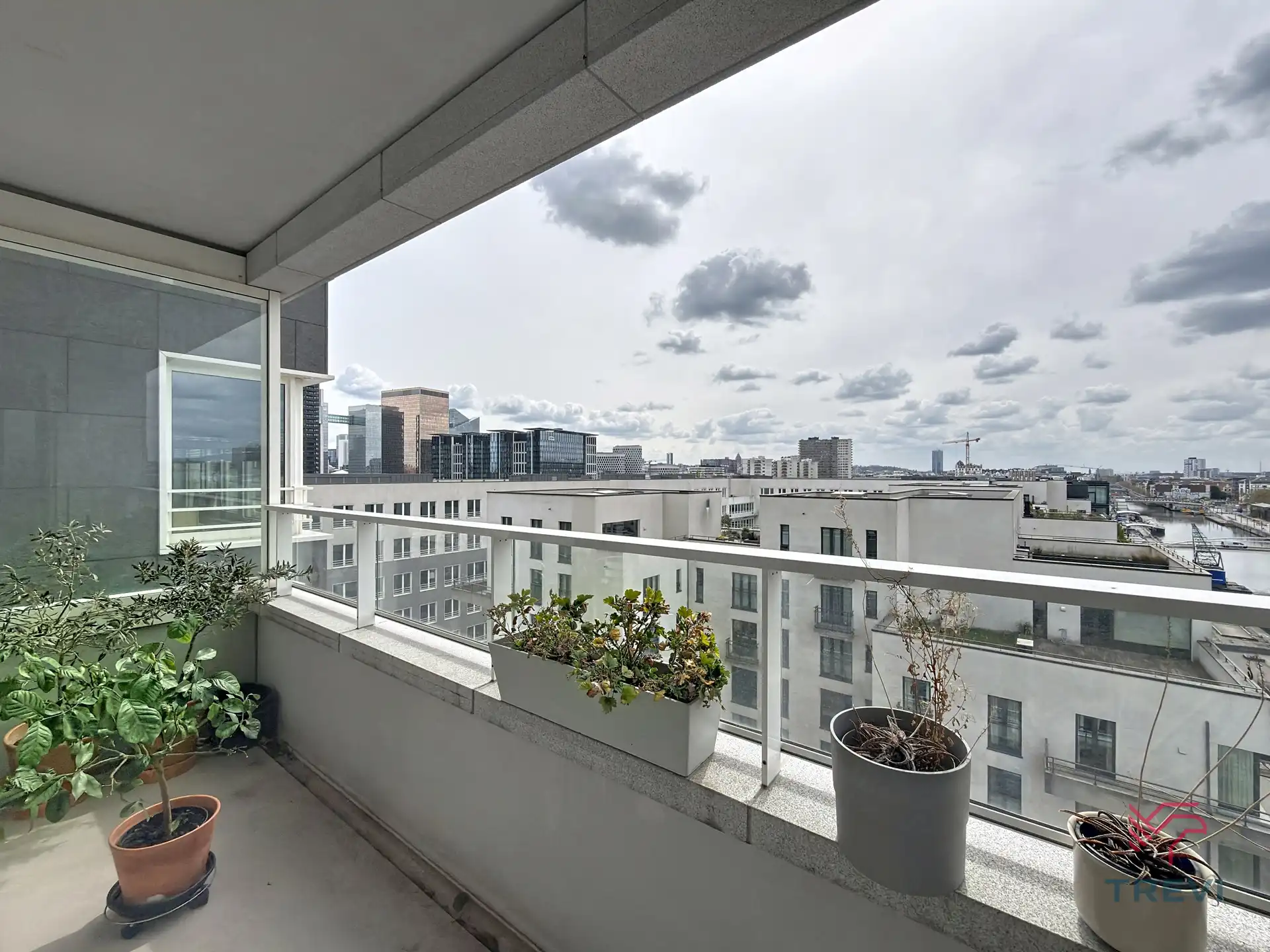 Mooi appartement met 2 slaapkamers in de UPSITE Tower! foto 5