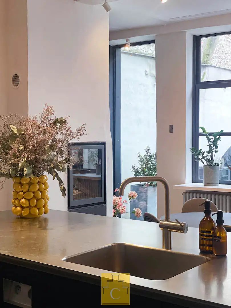 exclusief trapgevelhuis met lift en terras en tuin aan de rei nabij Sint-Jakobskerk en palend aan het Sebrechtspark foto 11