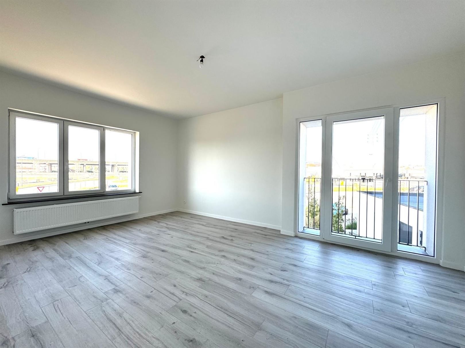 BUILDING met kantoren/appartementen 647m² langs ALBERTKANAAL. foto 20