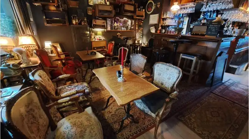 Zeer ruim handelspand met groot TERRAS te koop in Sint-Kruis Brugge. foto 5