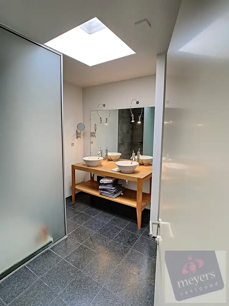 Ruime bel-etagewoning met 3 slaapkamers, tuin en garage in Hasselt foto 13